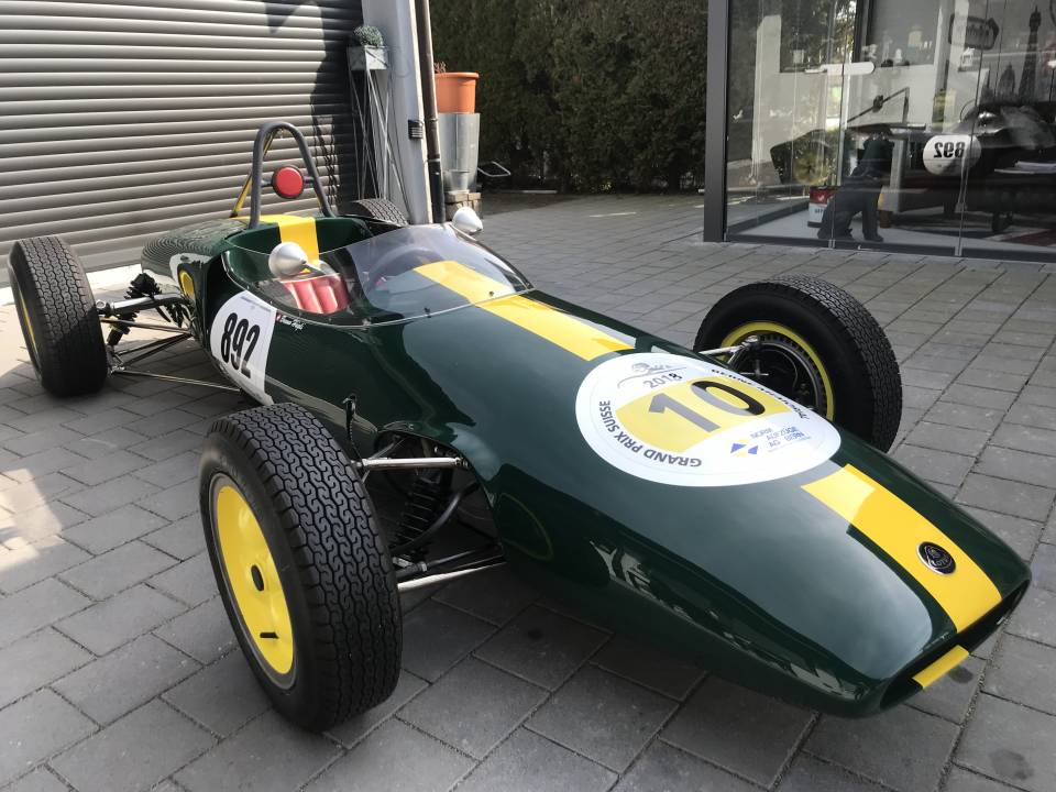 Image 2/31 of Lotus 20 Formula Junior (1961)