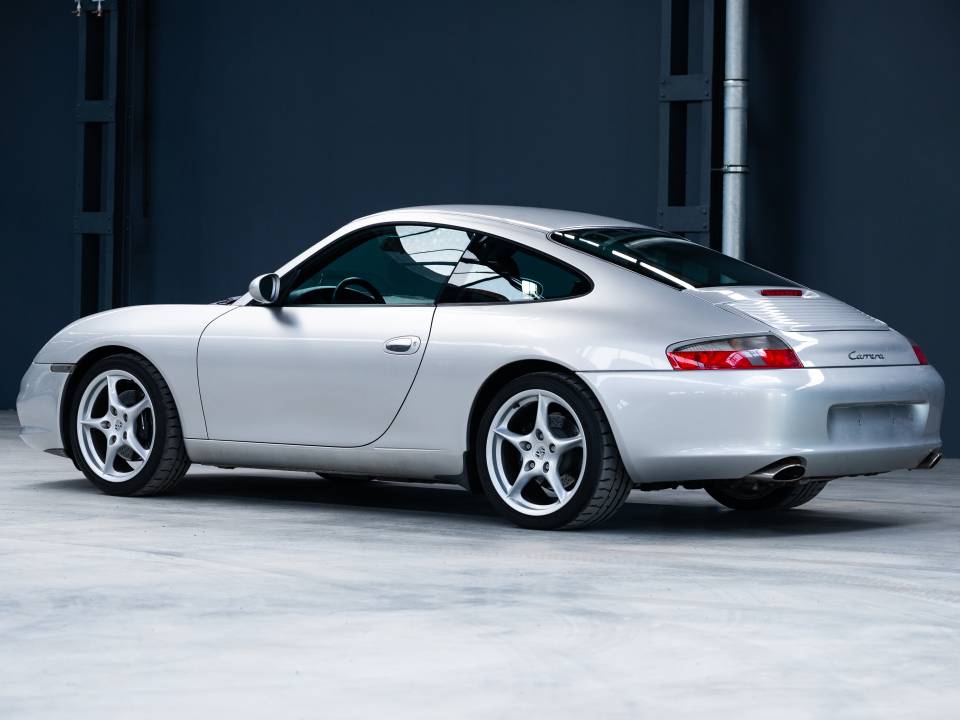 Afbeelding 4/14 van Porsche 911 Carrera (2002)