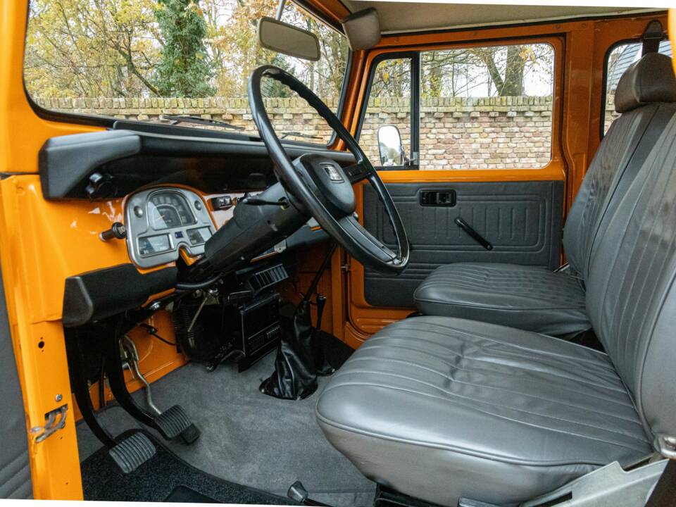 Image 42/50 of Toyota Land Cruiser FJ 40 (1980)