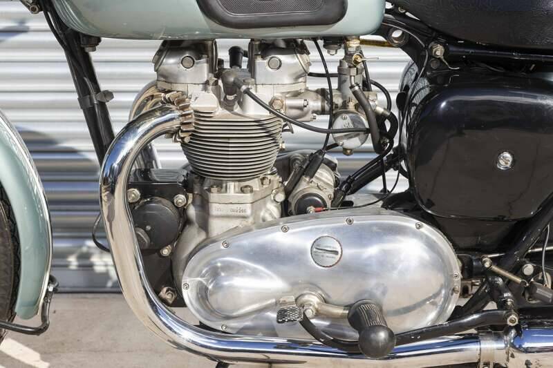 Image 33/46 of Triumph Tiger 100 II (1954)