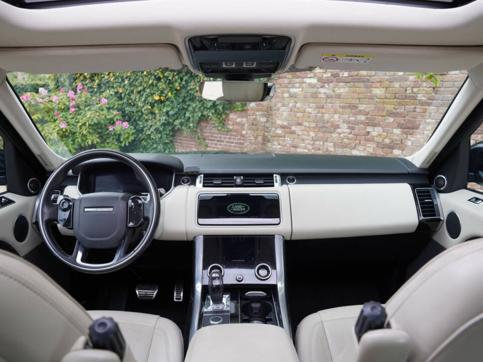 Image 31/50 of Land Rover Range Rover Sport P400e PHEV (2020)