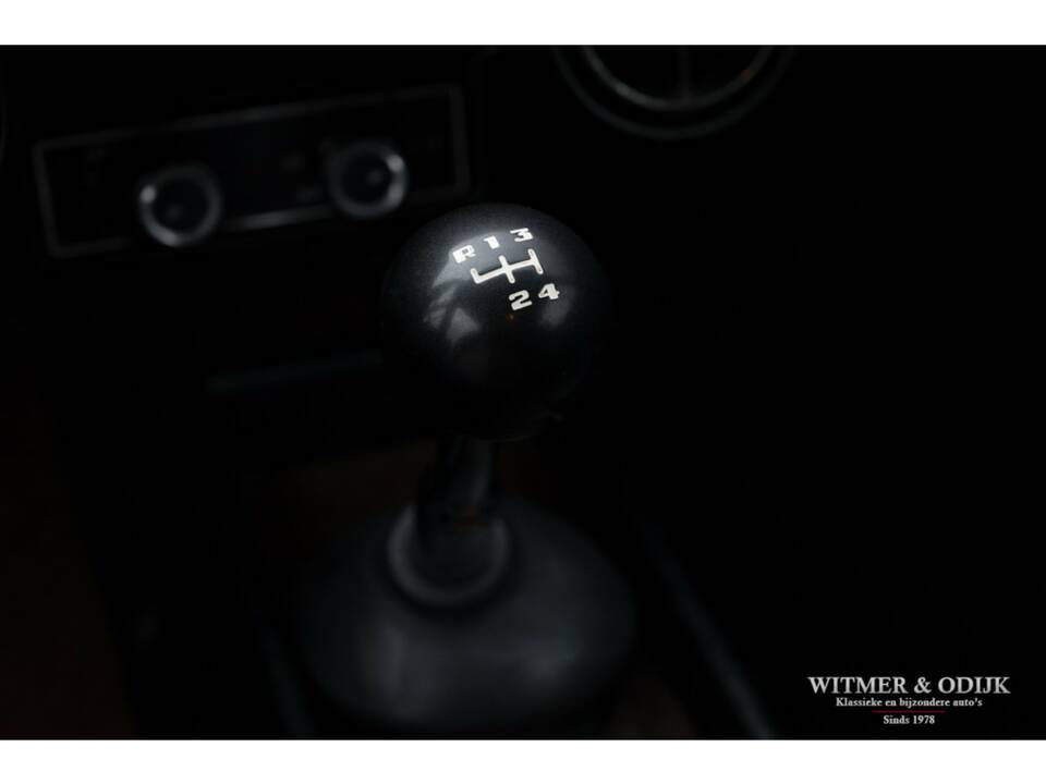 Image 41/50 of Volvo 1800 ES (1972)