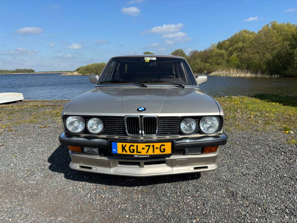 Bild 16/40 von BMW 524td (1985)