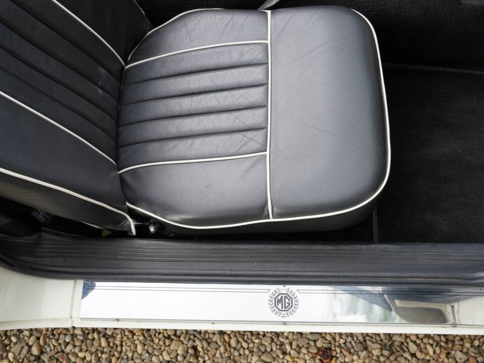 Bild 39/50 von MG MGB (1966)