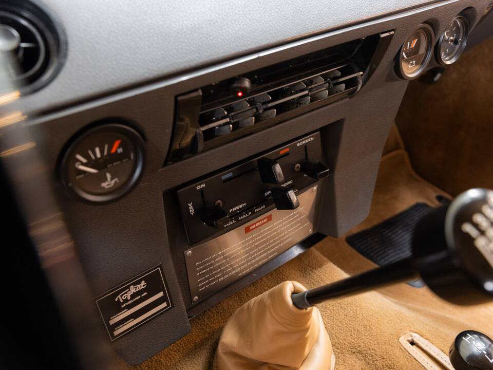 Bild 12/32 von Land Rover Range Rover Classic 3.5 (1972)