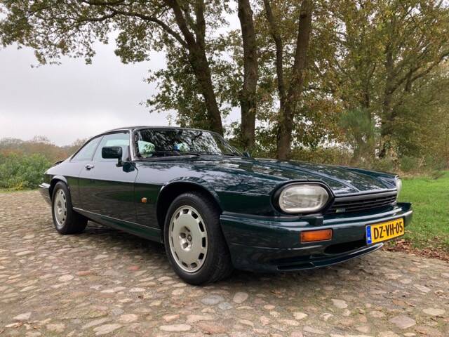 Image 1/47 of Jaguar XJS 6.0 V12 (1992)