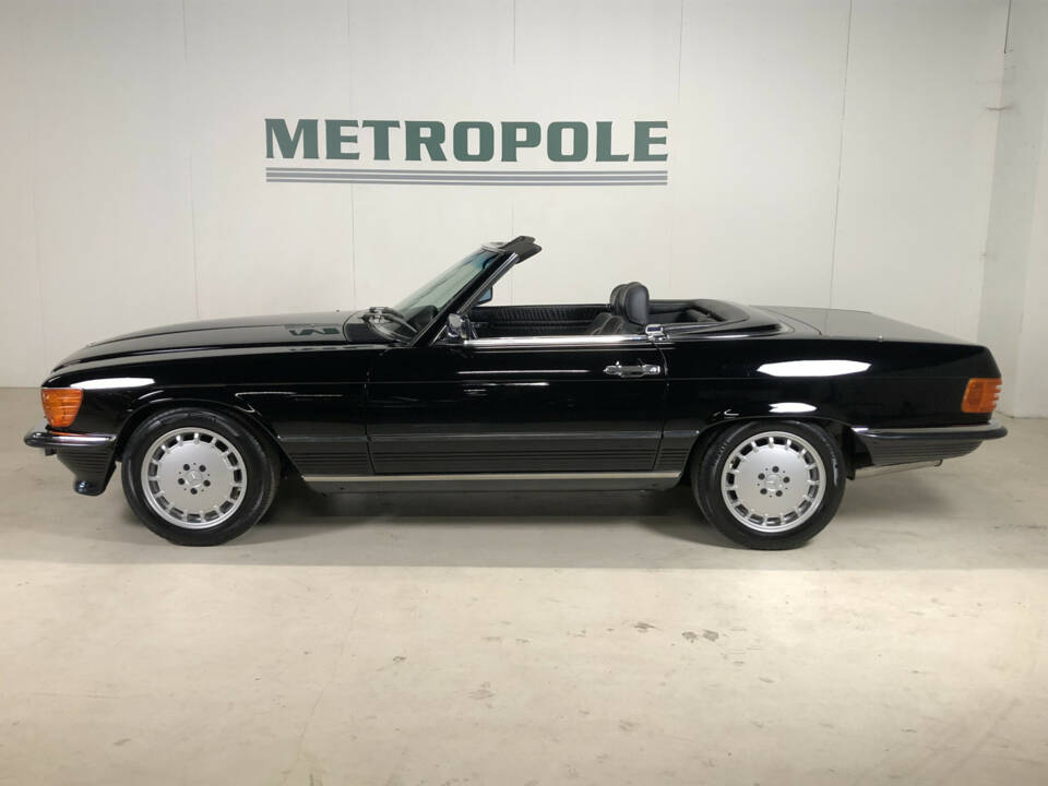 Imagen 7/31 de Mercedes-Benz 560 SL (1986)