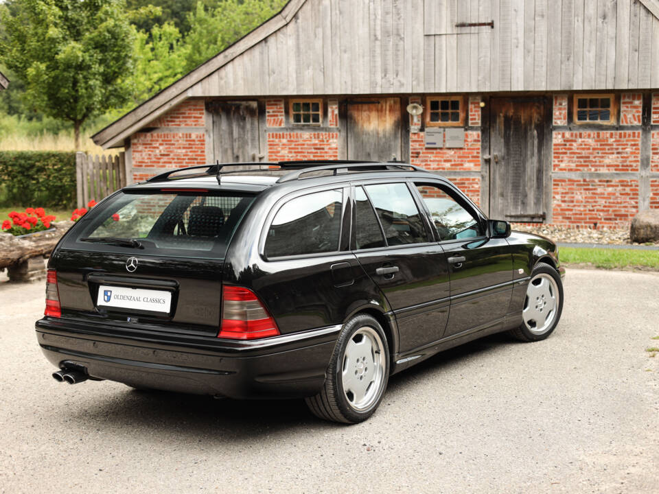 Bild 6/89 von Mercedes-Benz C 43 AMG T (1998)