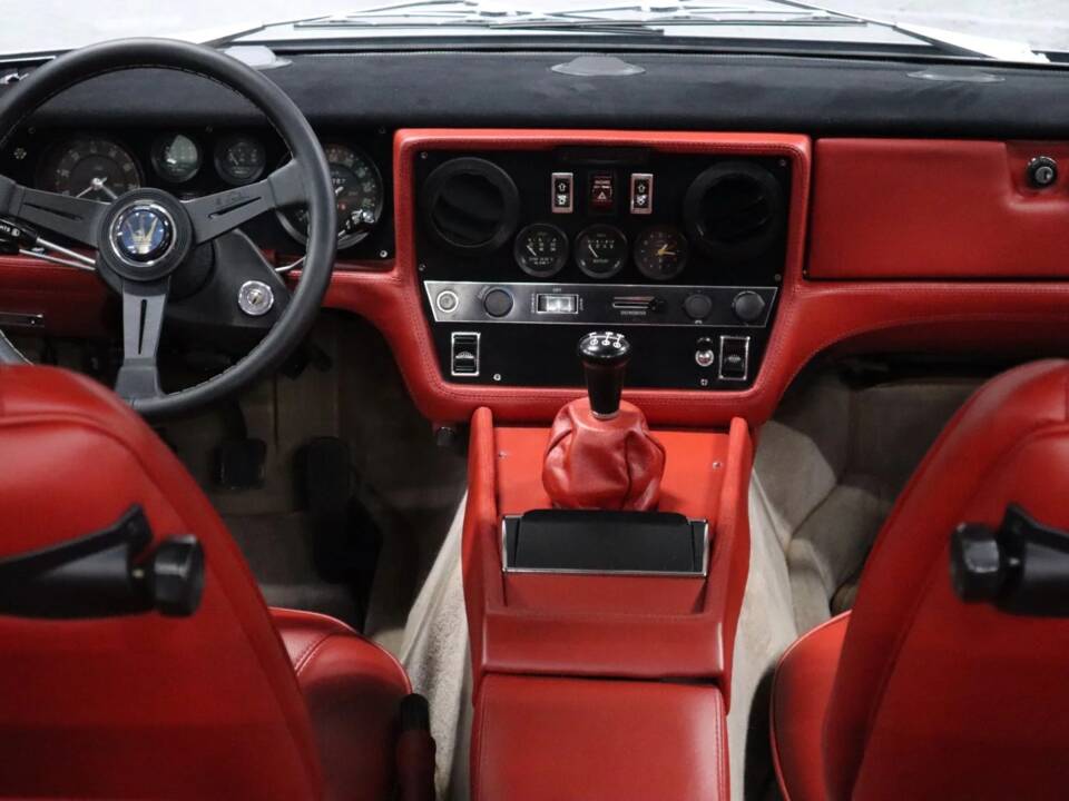 Bild 29/72 von Maserati Khamsin (1975)