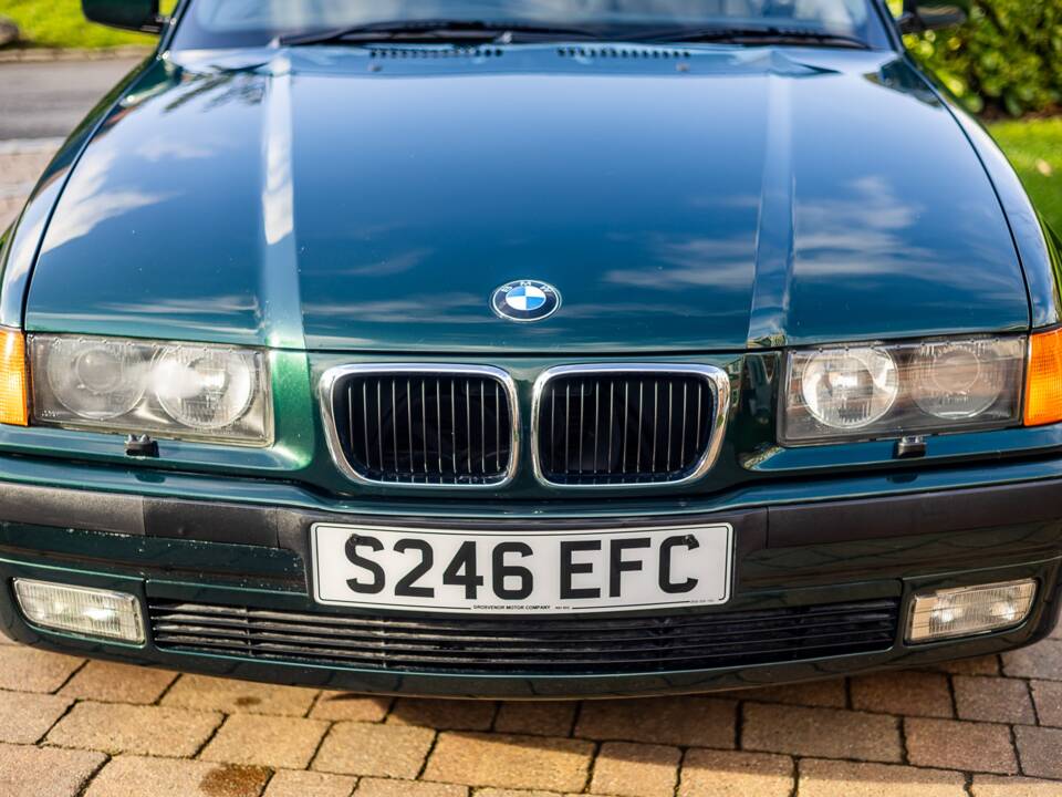 Image 15/49 of BMW 328i (1998)