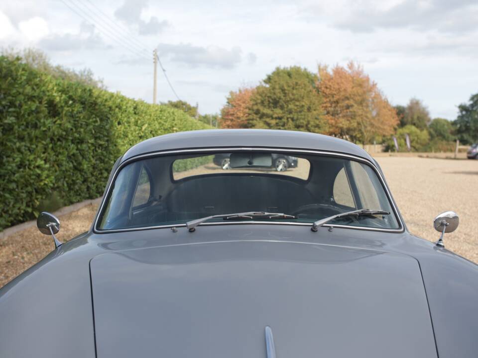 Image 14/50 de Porsche 356 B 1600 Super (1961)