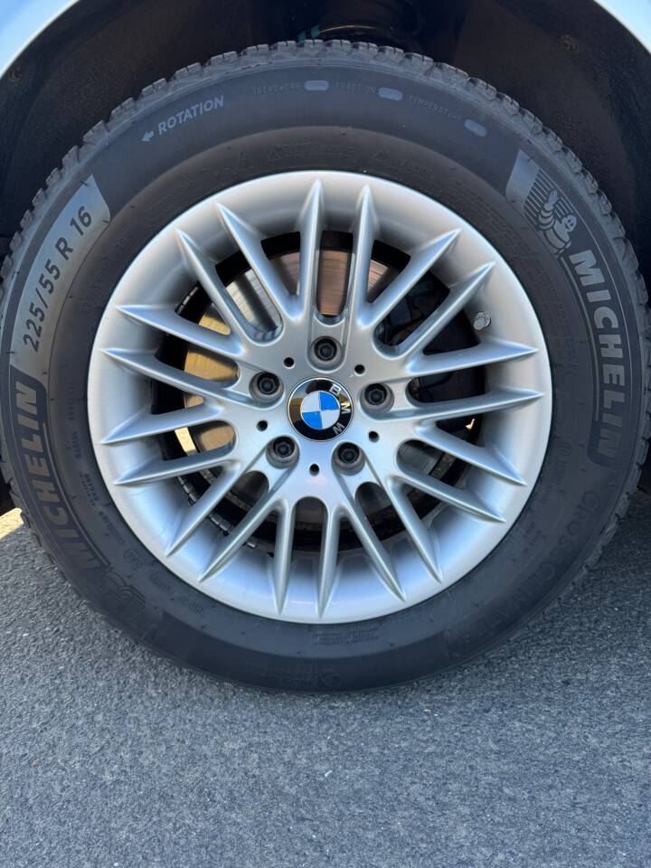 Bild 26/75 von BMW 540i (2001)