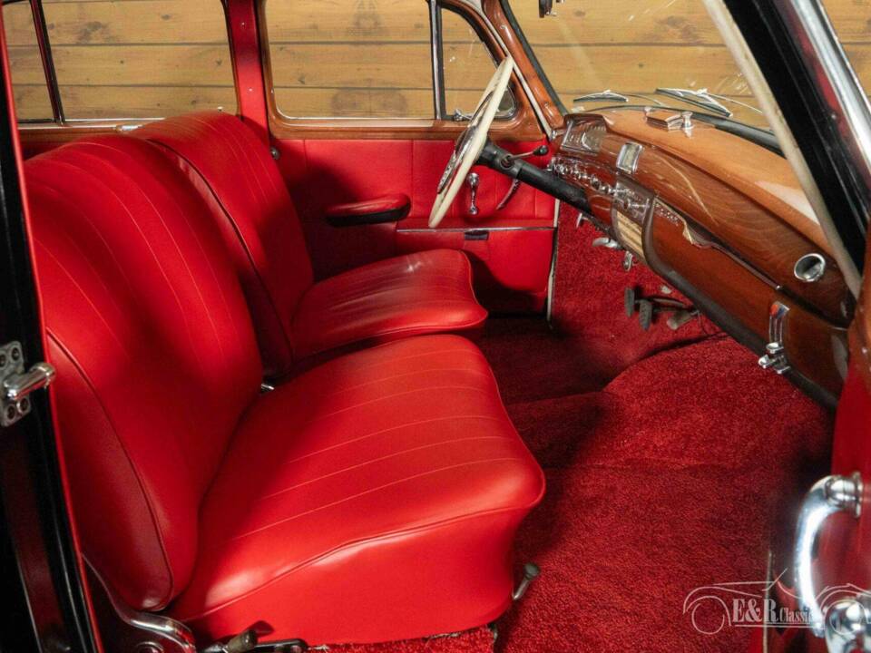 Image 9/19 de Mercedes-Benz 220 a (1955)