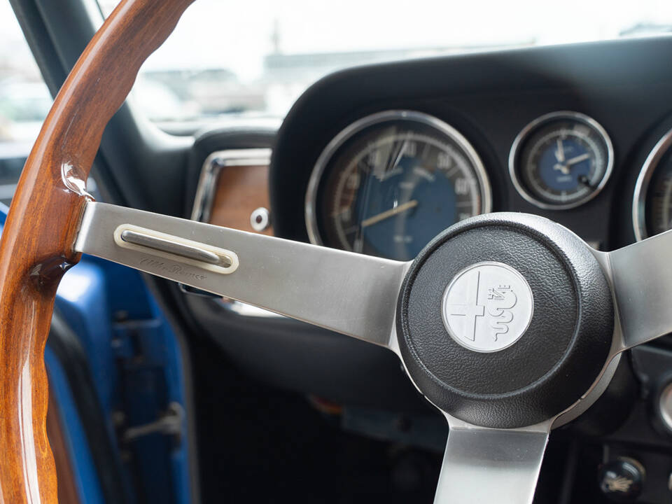 Bild 47/58 von Alfa Romeo Giulia Nuova Super 1600 (1977)