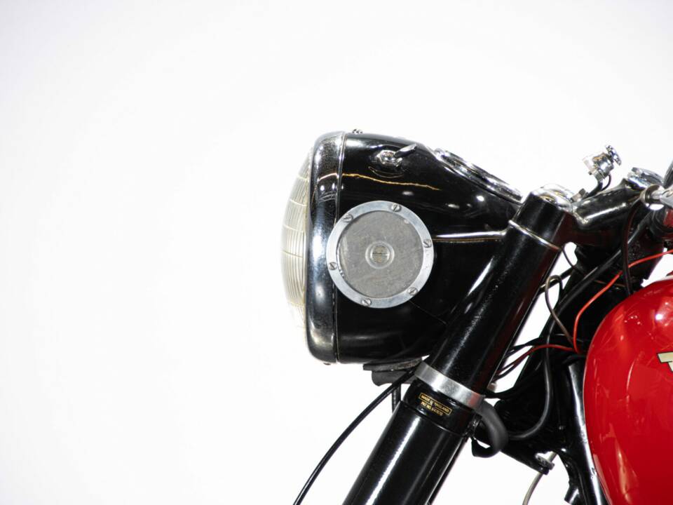 Image 22/50 of Matchless G 12 (1963)