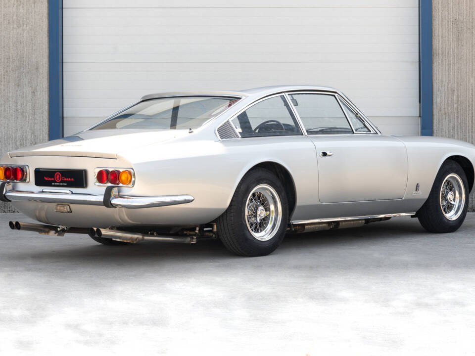 Image 4/69 of Ferrari 365 GT 2+2 (1969)