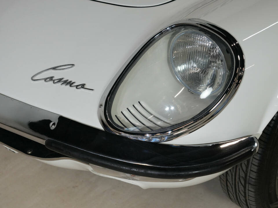 Image 4/32 of Mazda 110 S Cosmo Sport (1968)