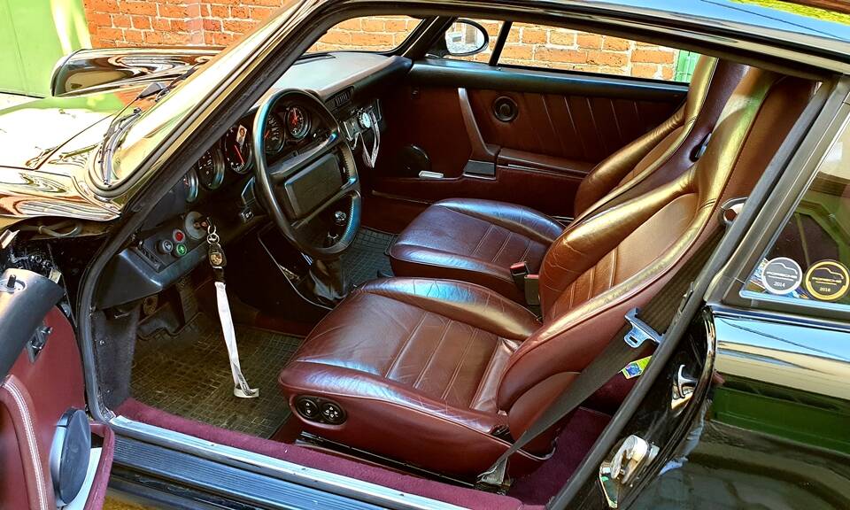 Image 34/64 de Porsche 911 SC 3.0 (1978)