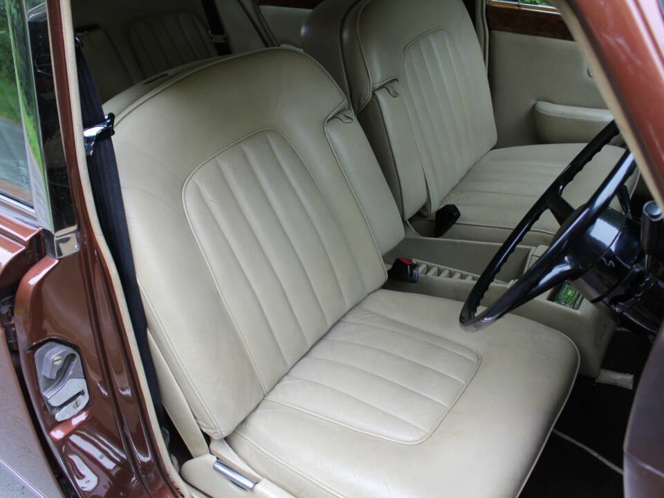 Image 10/20 of Rolls-Royce Silver Shadow II (1980)