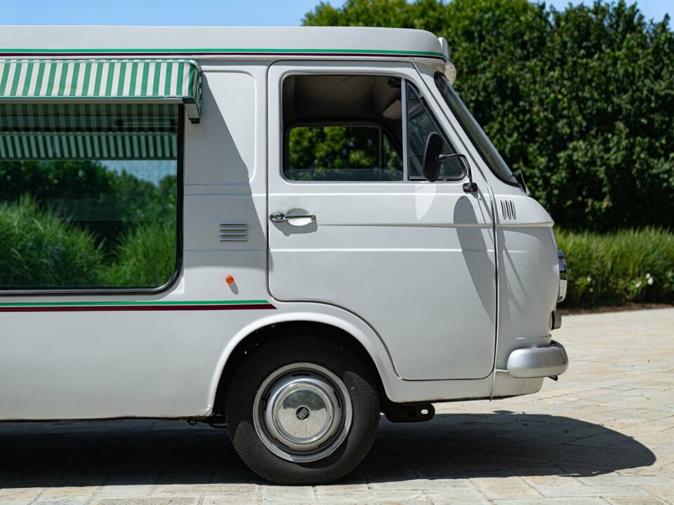 Imagen 20/39 de FIAT 238 - 1500 (1976)