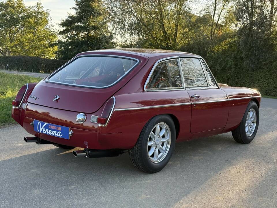 Immagine 5/18 di MG MGB GT (1970)