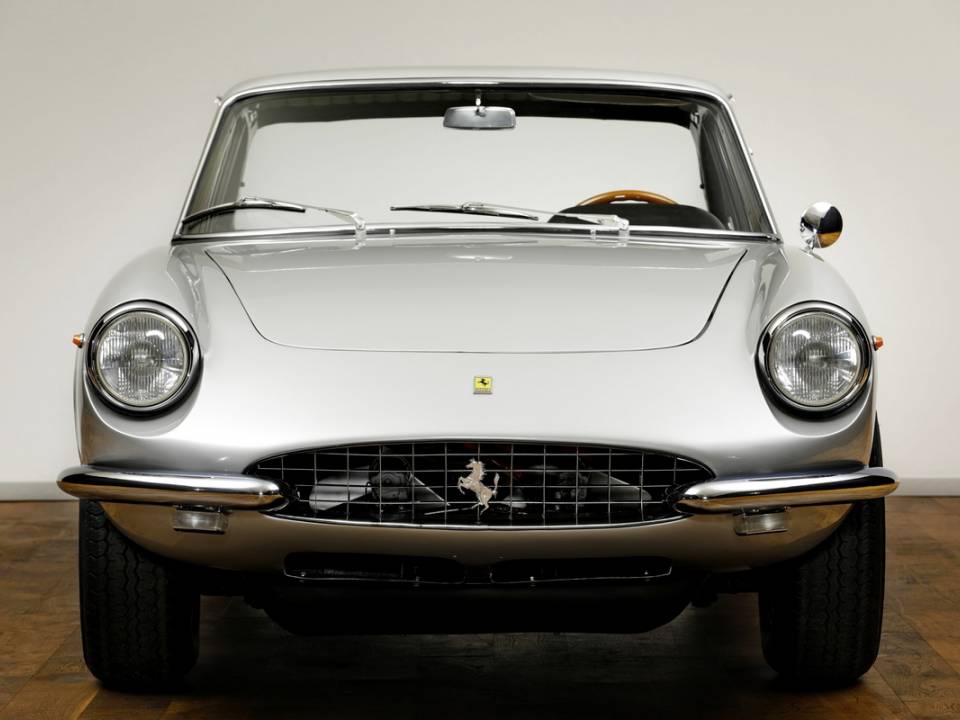 Bild 6/28 von Ferrari 330 GTC (1968)