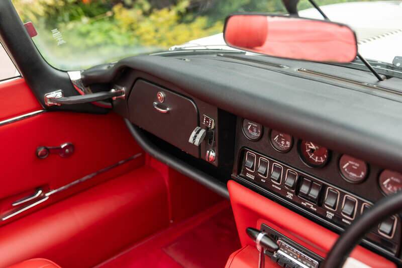 Immagine 26/49 di Jaguar E-Type V12 (1973)