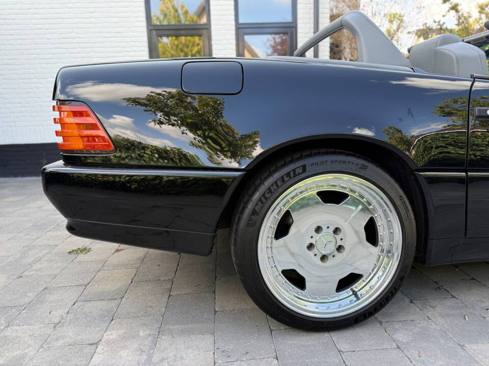 Imagen 7/11 de Mercedes-Benz SL 600 (1995)