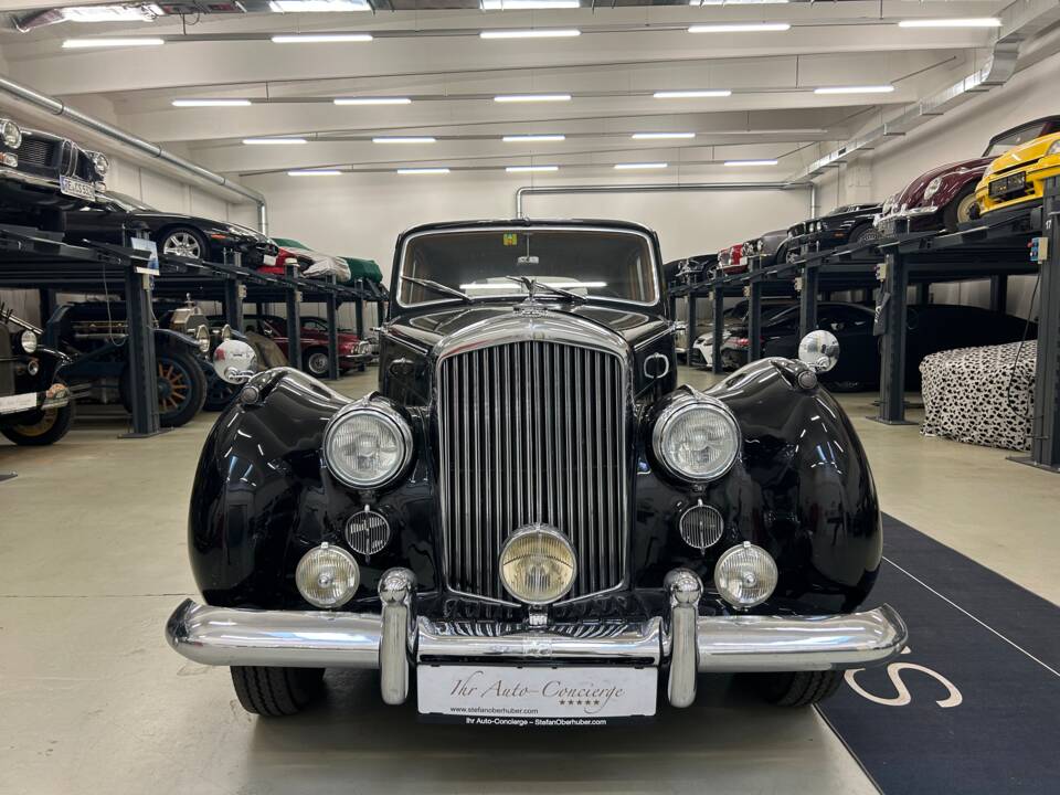 Image 2/32 de Bentley R-Type (1952)