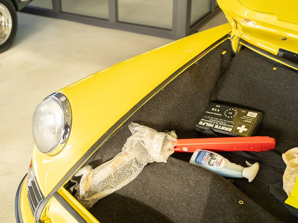 Image 43/50 de Porsche 911 2.4 T &quot;Oilflap&quot; (1972)