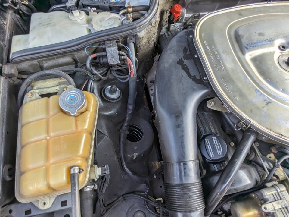Image 28/29 of Mercedes-Benz 500 SEL (1990)
