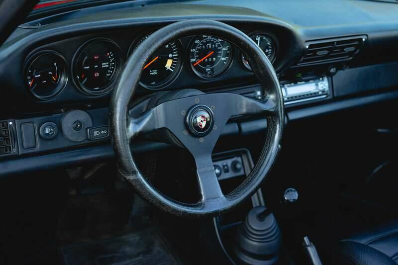 Image 18/32 de Porsche 911 SC 3.0 (1982)