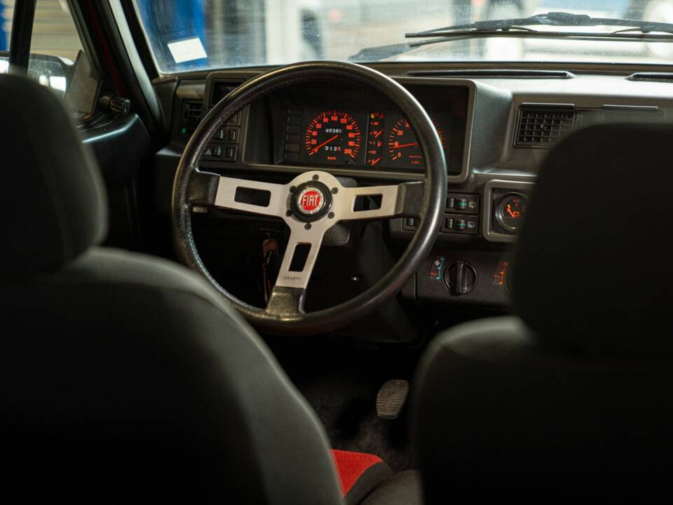 Immagine 35/50 di FIAT Ritmo 105 TC (1983)