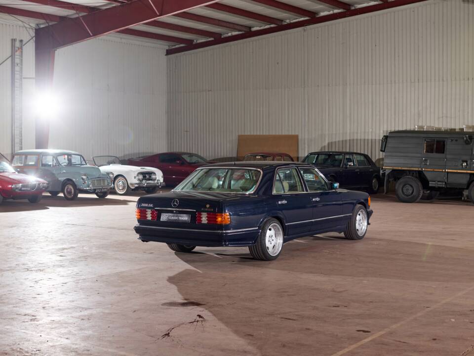 Bild 9/43 von Mercedes-Benz 380 SE (1984)