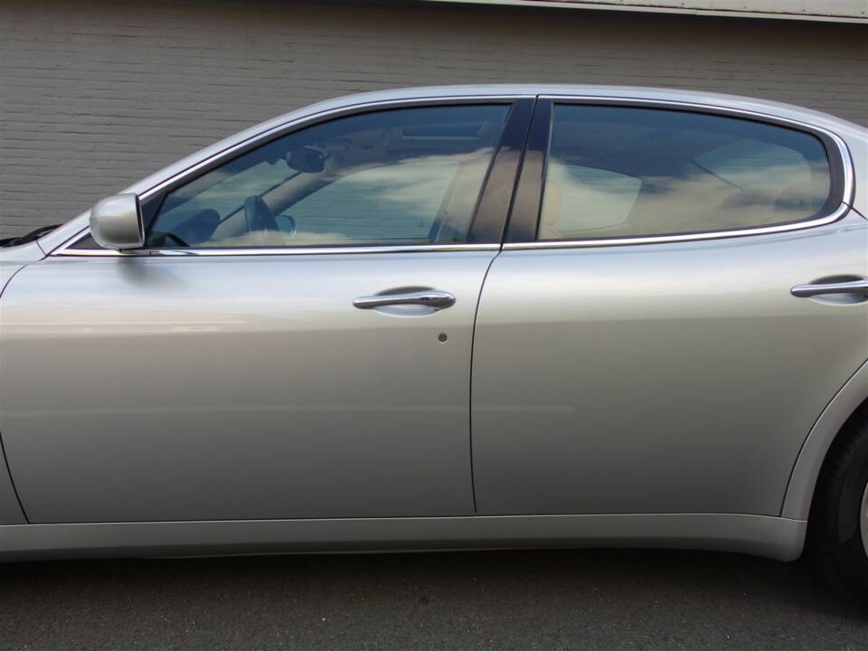 Bild 23/99 von Maserati Quattroporte 4.2 (2007)
