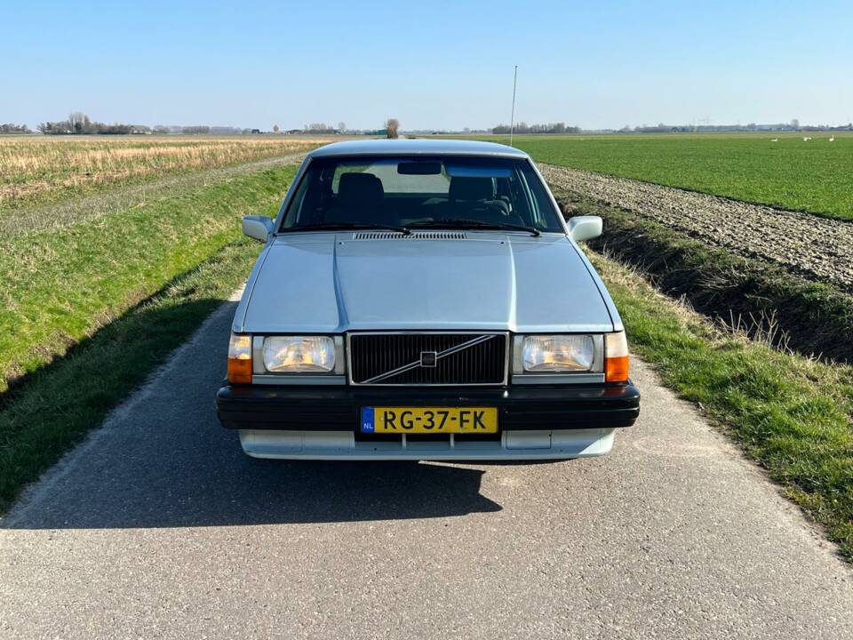 Image 6/41 of Volvo 740 (1987)