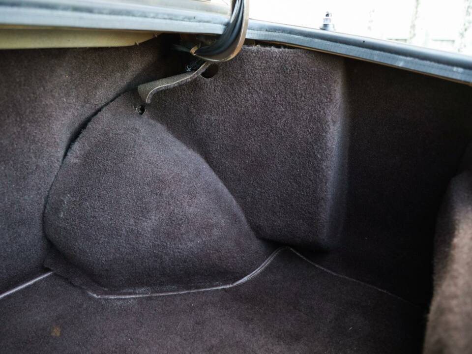 Image 65/81 of Maserati Biturbo 2.0 (1984)