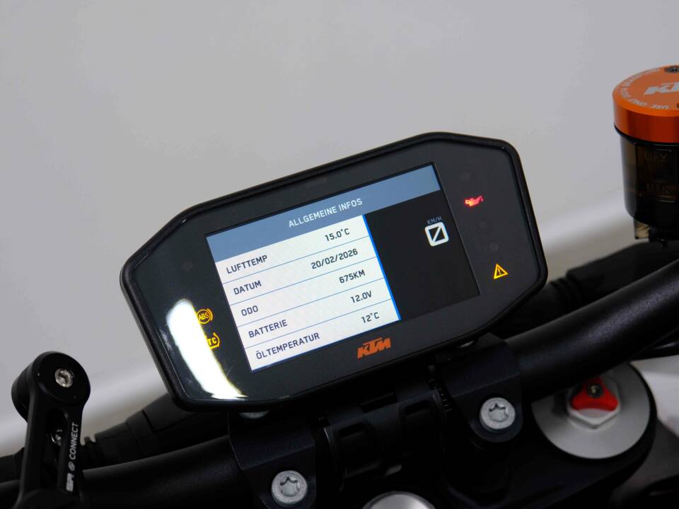Image 69/83 of KTM 1290 Super Duke R (2018)