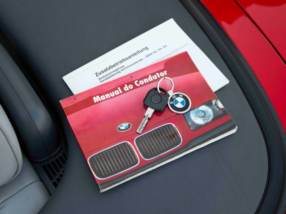 Bild 92/92 von BMW 325i (1994)