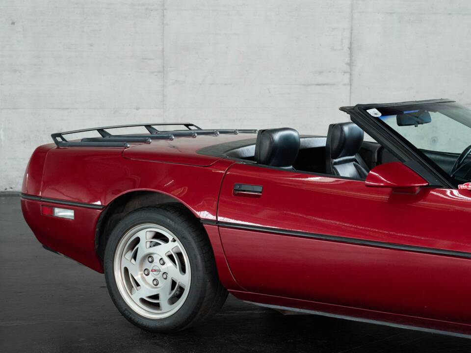 Imagen 45/50 de Chevrolet Corvette Convertible (1990)