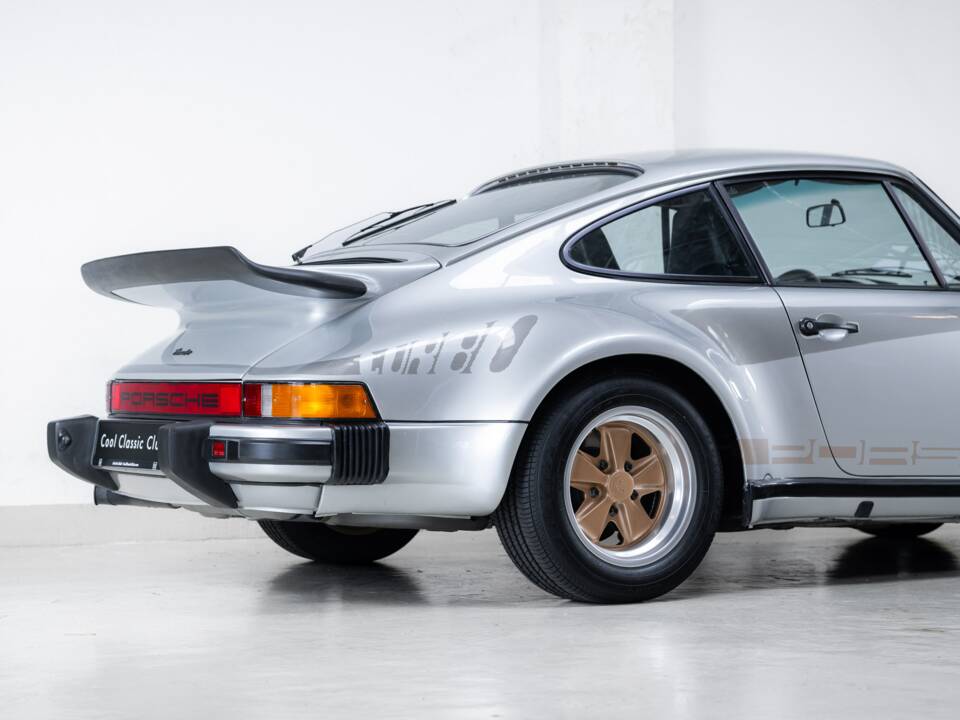 Afbeelding 22/44 van Porsche 911 Turbo 3.0 (1975)
