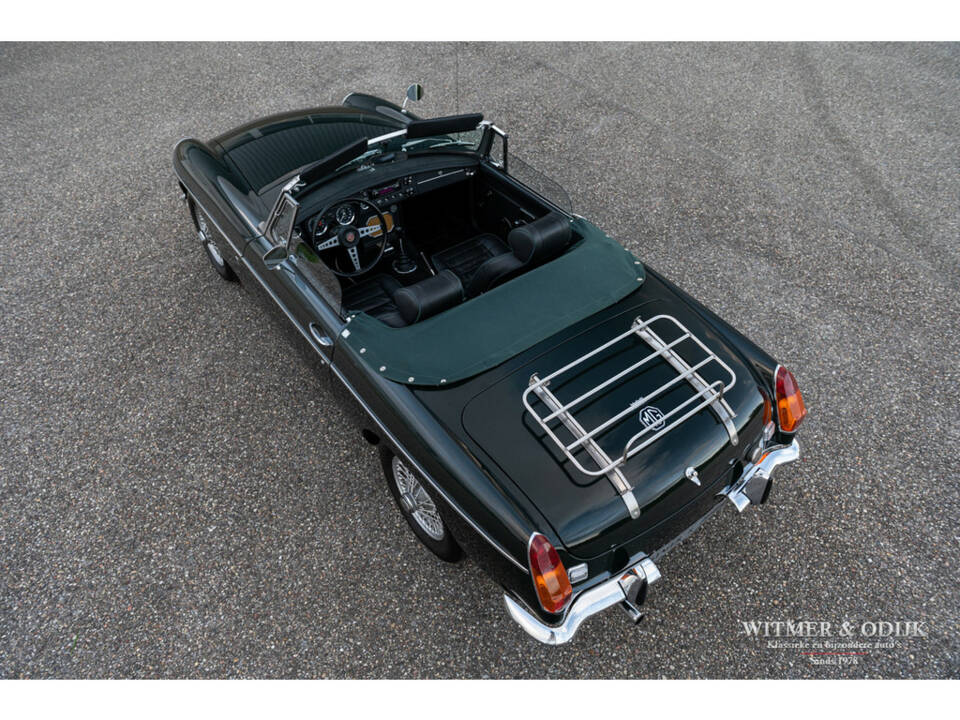 Image 9/28 of MG MGB (1970)