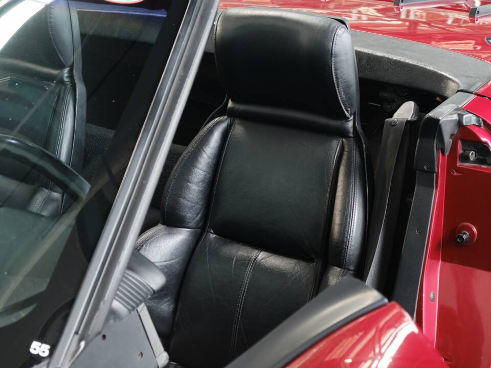 Imagen 49/50 de Chevrolet Corvette Convertible (1990)