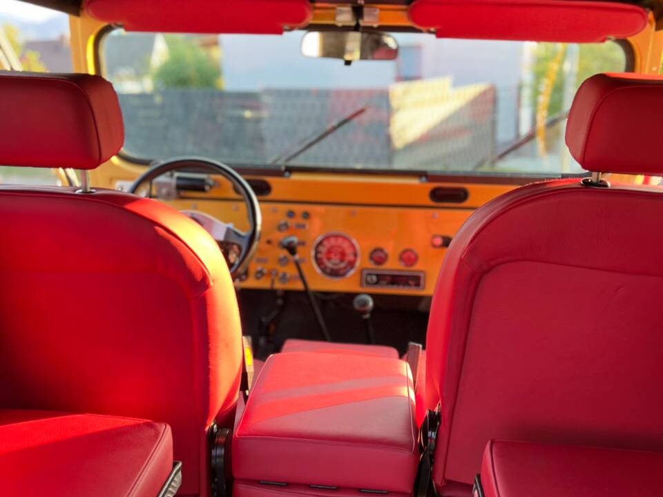 Image 22/88 de Jeep CJ-7 2.4L Diesel (1980)