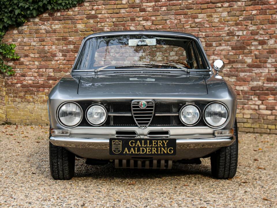 Afbeelding 5/50 van Alfa Romeo 1750 GT Veloce (1969)