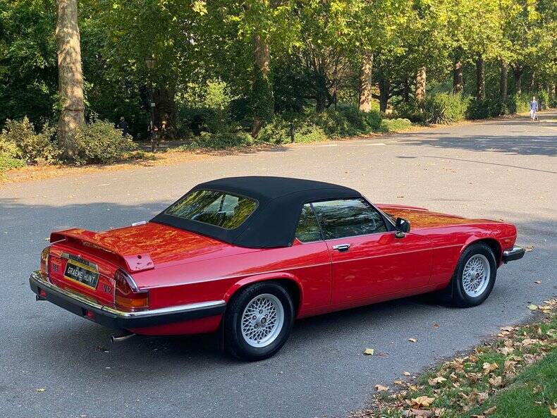 Afbeelding 31/50 van Jaguar XJ-S Convertible (1988)