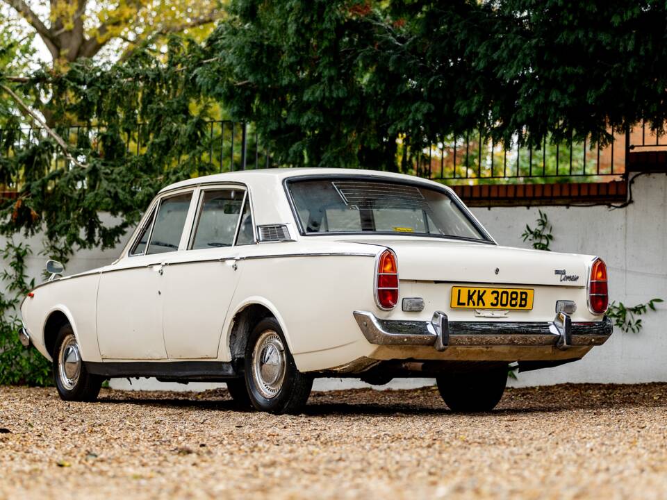 Image 3/40 of Ford Consul Corsair (1964)