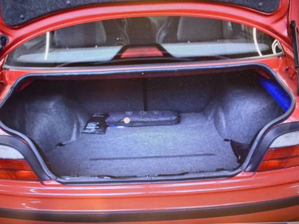 Bild 8/8 von BMW M3 (1997)