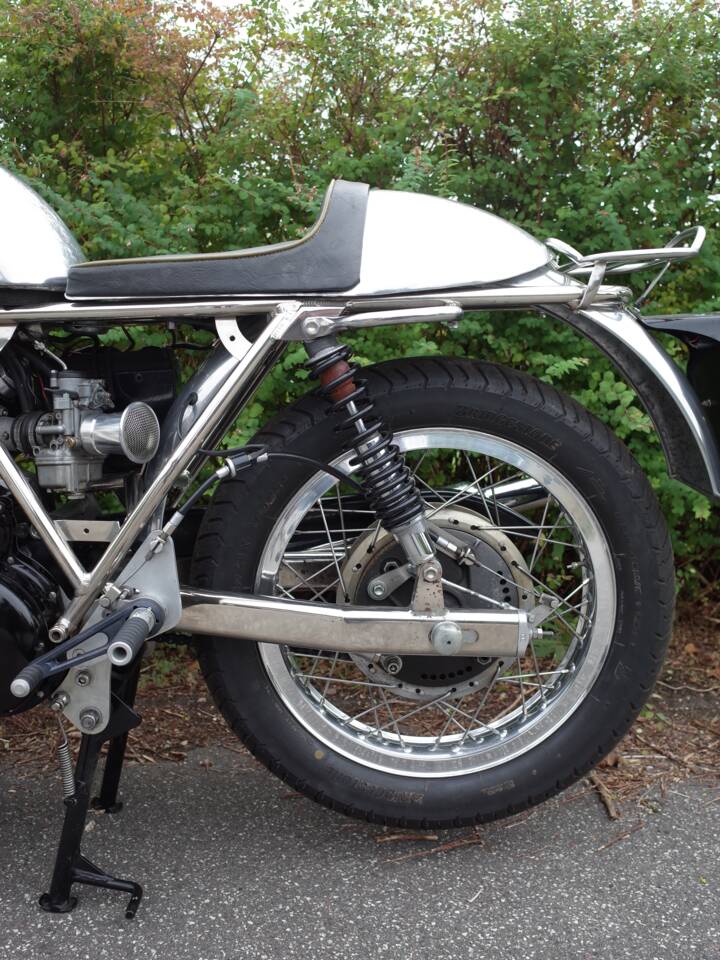 Image 18/24 of Egli-Vincent JMC 0101 (2006)