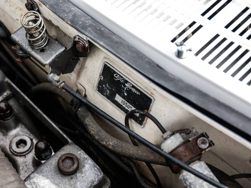 Immagine 33/35 di Alfa Romeo 1600 Spider Duetto (1967)